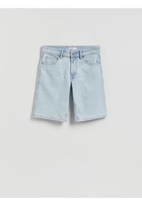 Reserved - Jeansowe szorty straight - niebieski. Kolor: niebieski. Materiał: jeans
