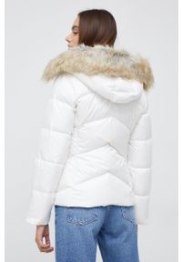 Calvin Klein kurtka puchowa damska kolor biały zimowa. Okazja: na co dzień. Kolor: biały. Materiał: puch. Sezon: zima. Styl: casual #4
