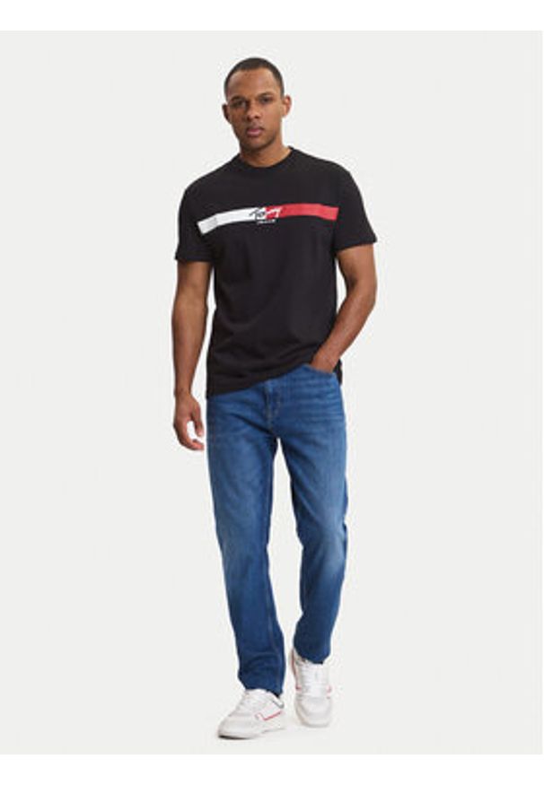 Tommy Jeans T-Shirt DM0DM22539 Czarny Regular Fit. Kolor: czarny. Materiał: bawełna
