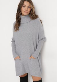 Born2be - Szara Tunika z Golfem i Kieszeniami Aneko. Typ kołnierza: golf. Kolor: szary. Materiał: materiał. Styl: elegancki #1