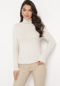 Born2be - Beżowy Elastyczny Golf z Puszystej Tkaniny z Wełną Doulcet. Typ kołnierza: golf. Kolekcja: plus size. Kolor: beżowy. Materiał: wełna, tkanina #5