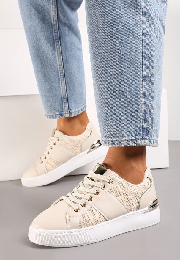 Renee - Beżowe Sznurowane Sneakersy z Ekoskóry z Plecionką i Metaliczną Wstawką Josephina. Okazja: na co dzień. Kolor: beżowy. Materiał: materiał. Wzór: aplikacja