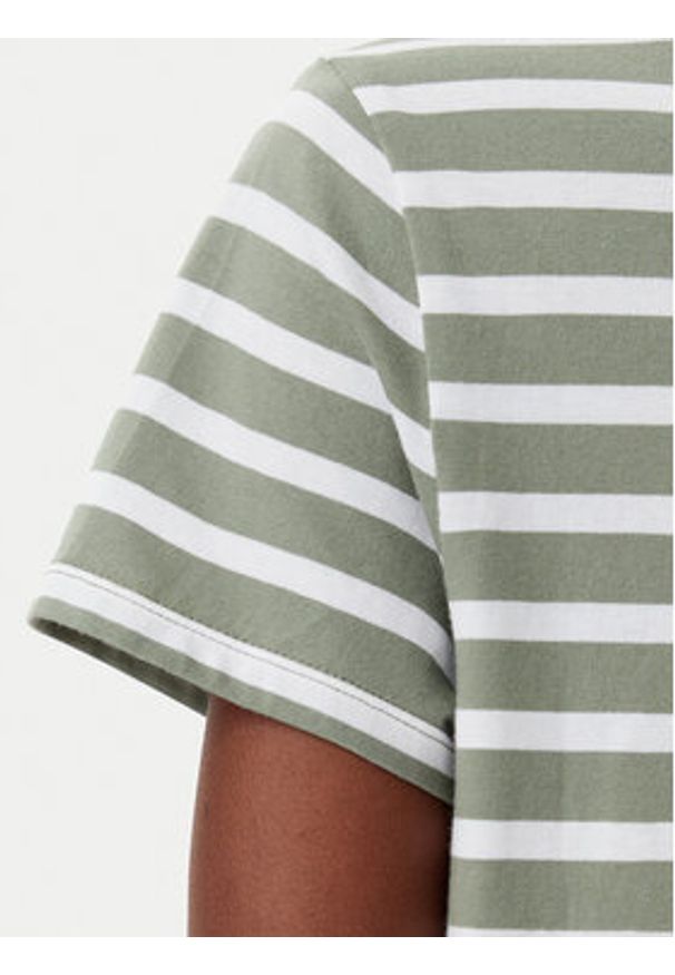 GAP - Gap T-Shirt 721625-01 Zielony Regular Fit. Kolor: zielony. Materiał: bawełna