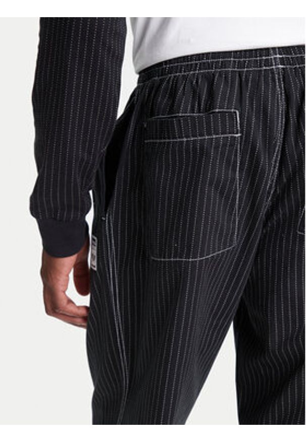 Adidas - adidas Spodnie dresowe Wabash JP4489 Czarny Loose Fit. Kolor: czarny. Materiał: bawełna