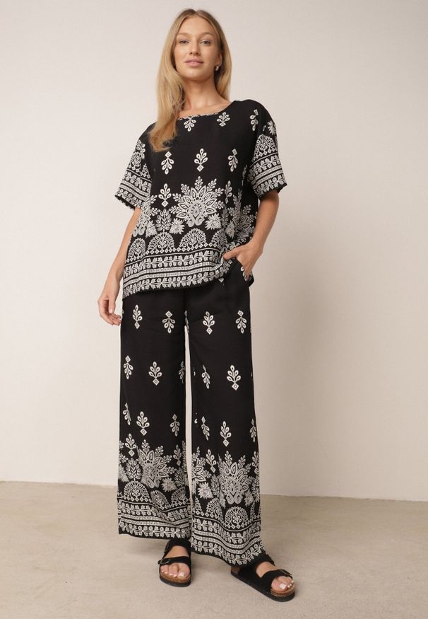 Born2be - Czarny Komplet Wiskozowy Szerokie Spodnie i Luźna Bluzka z Nadrukiem Paisley Thela. Kolekcja: plus size. Kolor: czarny. Materiał: wiskoza. Wzór: nadruk, paisley