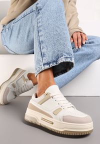 Renee - Beżowe Sneakersy ze Wstawkami z Ekozamszu na Grubej Podeszwie Anecta. Kolor: beżowy. Materiał: jeans. Wzór: nadruk #1