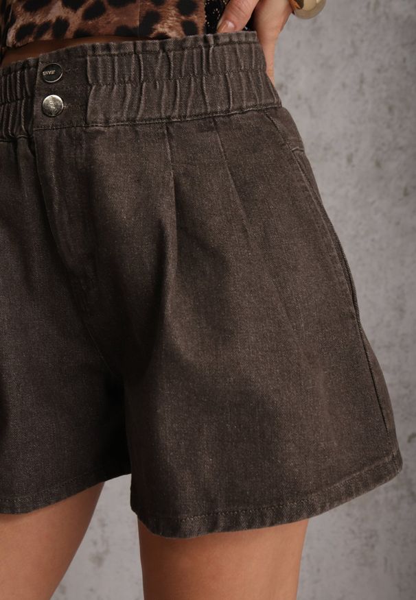 Renee - Brązowe Jeansowe Szorty Casual z Bawełny Luźne z Gumką w Pasie Illiara. Okazja: na co dzień. Kolekcja: plus size. Kolor: brązowy. Materiał: bawełna, jeans. Długość: krótkie. Styl: casual