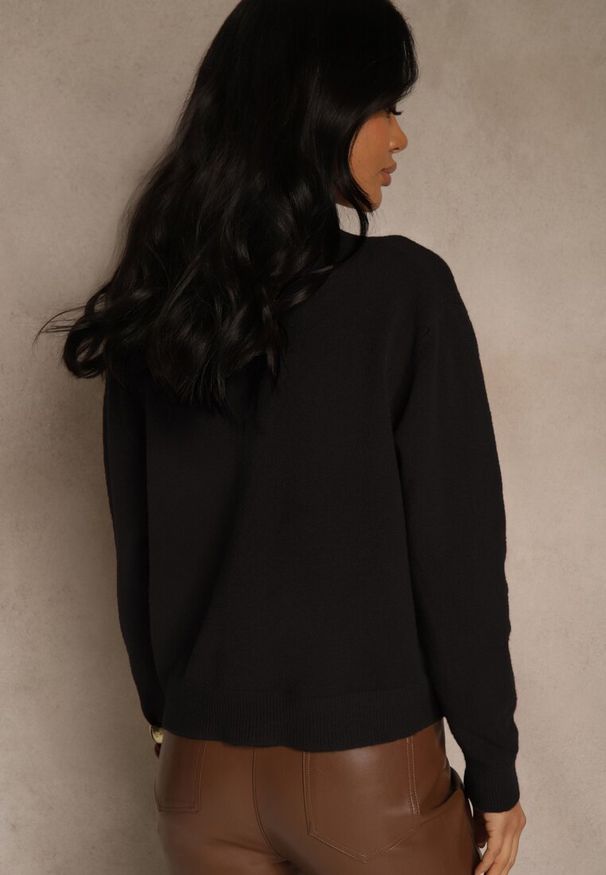 Renee - Czarny Kardigan na Guziki z Domieszką Kaszmiru Vetiella. Okazja: na co dzień. Kolor: czarny. Materiał: kaszmir. Styl: casual, elegancki