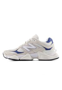 Buty unisex New Balance U90601KA – beżowe. Kolor: beżowy. Materiał: materiał, zamsz, syntetyk, guma, skóra. Szerokość cholewki: normalna. Sport: turystyka piesza #6
