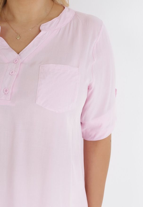 Born2be - Różowa Bluzka z Wiskozy i Rękawem 3/4 Arerissa. Kolor: różowy. Materiał: wiskoza