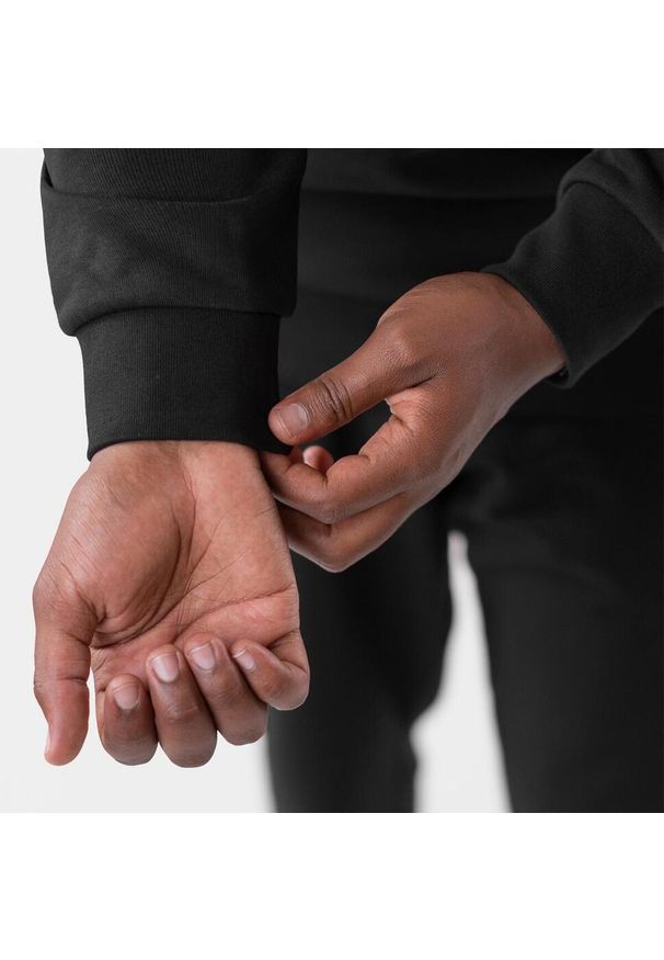 Bluza z kapturem Jako Base. Okazja: na co dzień. Typ kołnierza: kaptur. Kolor: czarny. Styl: casual, sportowy