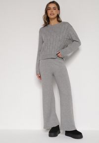 Born2be - Szary Komplet z Wełną i Bawełną Sweter ze Splotem i Szerokie Spodnie Reinettia. Kolor: szary. Materiał: wełna, bawełna. Wzór: ze splotem #1
