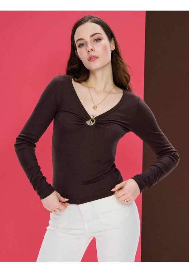 Sinsay - Bluzka z domieszką wiskozy - brązowy. Kolor: brązowy. Materiał: wiskoza