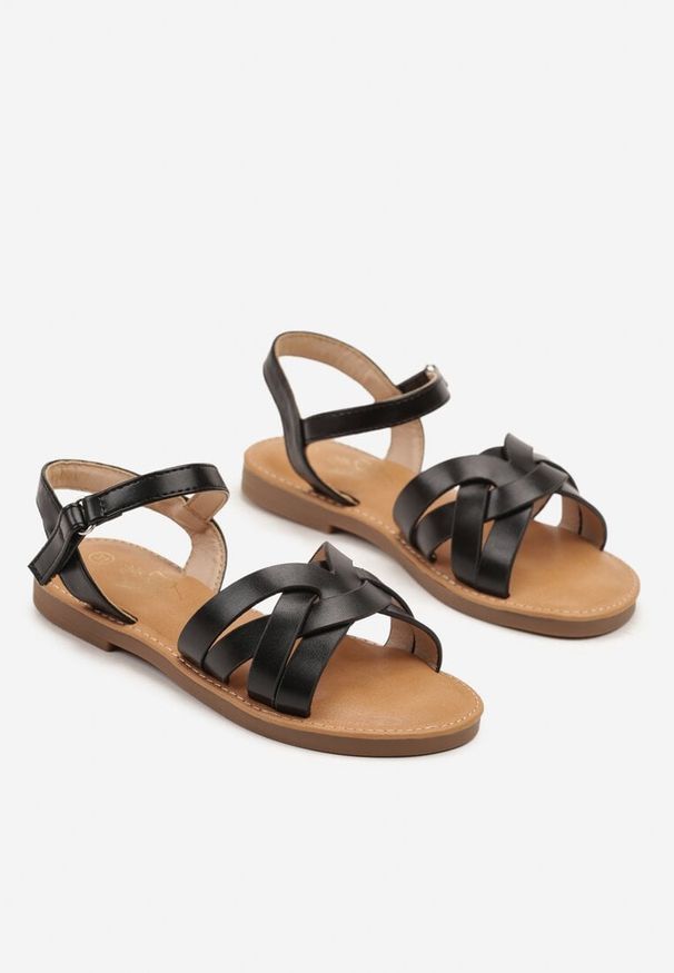 Born2be - Czarne Sandały z Ozdobnymi Paskami Zrettia. Okazja: na co dzień. Zapięcie: pasek. Kolor: czarny. Sezon: lato. Styl: klasyczny, casual, elegancki