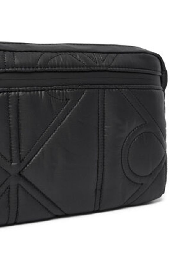 Calvin Klein Saszetka Puffer Camera Bag LV04D3192G Czarny. Kolor: czarny. Materiał: materiał