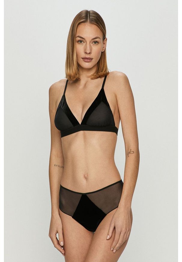 Undress Code - Figi FEEL EXTRAORDINARY. Kolor: czarny