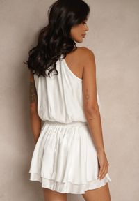 Renee - Biała Rozkloszowana Sukienka z Wiskozy z Wiązaniem z Tyłu i Falbanami Toravia. Okazja: na co dzień. Kolor: biały. Materiał: wiskoza. Styl: elegancki, casual #4