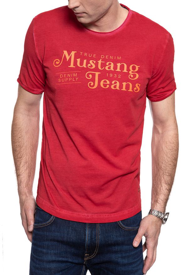 Mustang - MĘSKI T-SHIRT MUSTANG ALEX C PRINT CPD 1009040 7202. Wzór: nadruk