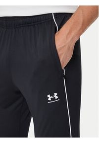 Under Armour Spodnie dresowe Challenger Training 6004044 Czarny Slim Fit. Kolor: czarny. Materiał: syntetyk, dresówka #4