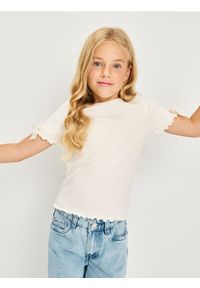 Sinsay - Prążkowana koszulka z falbanami - biały. Kolor: biały. Materiał: prążkowany