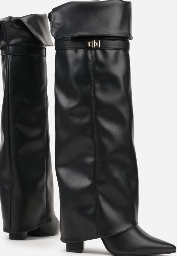 Born2be - Czarne Wysokie Kozaki na Słupku z Wywiniętą Cholewką i Paskiem z Klamerką Zaffela. Okazja: na imprezę, na co dzień. Zapięcie: pasek. Kolor: czarny. Materiał: jeans. Szerokość cholewki: normalna. Obcas: na słupku. Styl: casual, elegancki