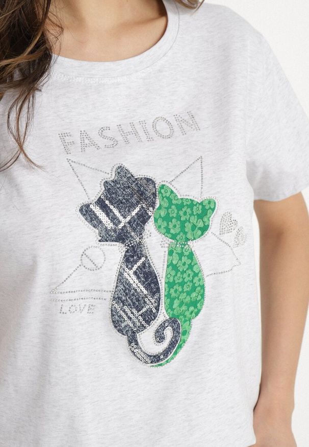 Born2be - Jasnoszary T-shirt z Bawełny z Ozdobnym Napisem i Nadrukiem Olinella. Okazja: na co dzień. Kolor: szary. Materiał: bawełna. Wzór: napisy, nadruk. Styl: casual