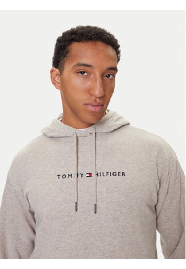 TOMMY HILFIGER - Tommy Hilfiger Bluza UM0UM03665 Beżowy Regular Fit. Kolor: beżowy. Materiał: bawełna