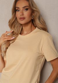 Renee - Beżowa Koszulka z Bawełny o Fasonie T-shirt Lormarka. Okazja: na co dzień. Kolor: beżowy. Materiał: bawełna. Styl: casual, klasyczny #2