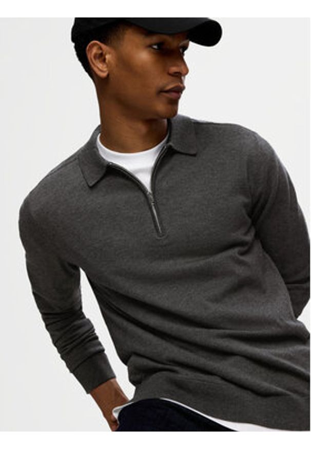 Selected Homme Sweter 16094271 Szary Regular Fit. Kolor: szary. Materiał: bawełna