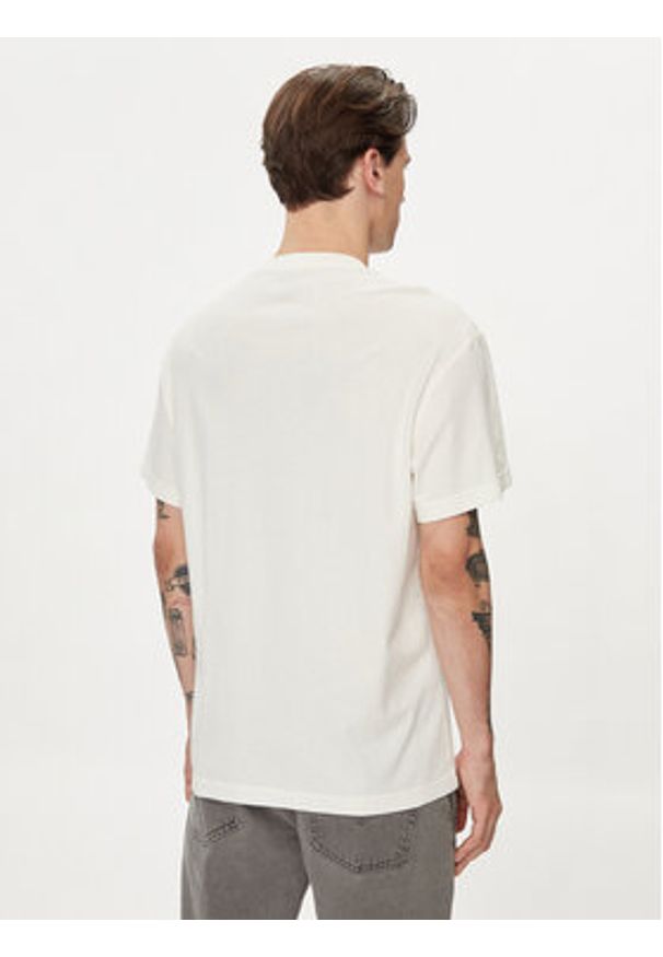 Lee T-Shirt 112342986 Écru Regular Fit. Materiał: bawełna