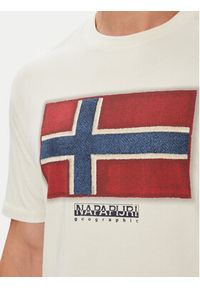 Napapijri T-Shirt S-Flag Tiki Ss NP0A8A6IN1A1 Biały Regular Fit. Kolor: biały. Materiał: bawełna #3