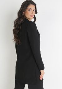 Born2be - Czarna Marynarka Taliowana Dwurzędowa Swed. Kolor: czarny. Długość rękawa: długi rękaw. Długość: długie. Styl: elegancki #4