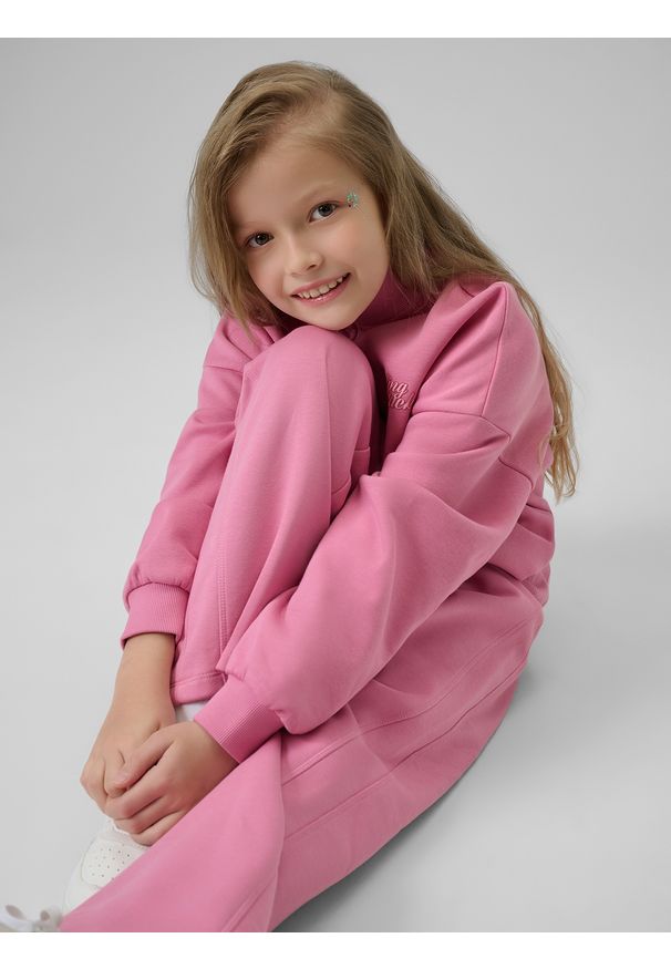 4f - 4F Spodnie dresowe z prostymi nogawkami dziewczęce - różowe 152 (11-12 lat). Okazja: na co dzień. Kolor: różowy. Materiał: dresówka. Sezon: lato. Styl: klasyczny, casual