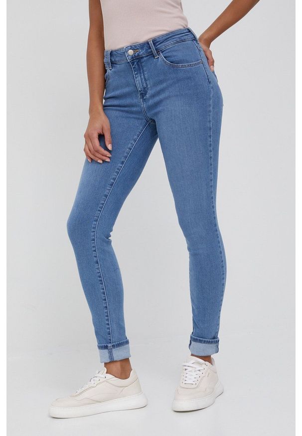 Wrangler jeansy SKINNY SOFT MARBLE damskie medium waist. Kolor: niebieski