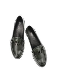 Zielone Półbuty Vinceza Damskie Eleganckie Obuwie. Zapięcie: bez zapięcia. Kolor: zielony. Materiał: skóra ekologiczna. Szerokość cholewki: normalna. Obcas: na obcasie. Styl: elegancki. Wysokość obcasa: niski #3