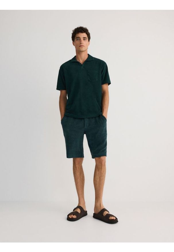 Reserved - Koszulka polo comfort fit - ciemnozielony. Kolor: zielony. Materiał: bawełna
