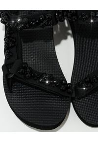 ARIZONA LOVE - Czarne sandały Trekky Pearl. Zapięcie: rzepy. Kolor: czarny. Materiał: materiał. Wzór: aplikacja, paski #7