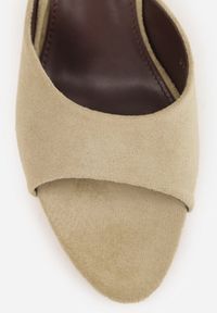 Renee - Zielone Klapki na Szpilce z Imitacji Zamszu z Noskiem Peep Toe Merissaura. Nosek buta: otwarty. Kolor: zielony. Materiał: zamsz. Obcas: na szpilce #8