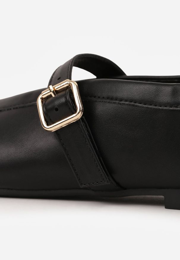 Born2be - Czarne Balerinki Vices ze Skórzaną Wkładką i Paskiem ze Sprzączką Coplenda. Okazja: na co dzień, do pracy, na spotkanie biznesowe. Zapięcie: pasek. Kolor: czarny. Materiał: skóra. Obcas: na obcasie. Styl: casual, biznesowy, elegancki. Wysokość obcasa: średni