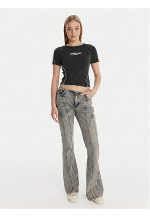 Guess T-Shirt W6RI39 KCBF1 Szary Regular Fit. Kolor: szary. Materiał: bawełna