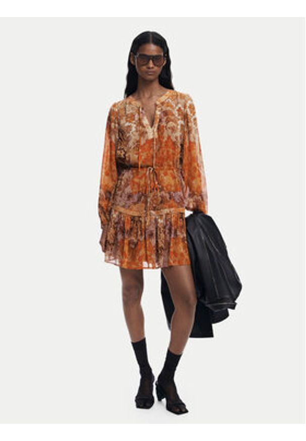 Desigual Sukienka codzienna Bohoshort 25WWVW18 Pomarańczowy Relaxed Fit. Okazja: na co dzień. Kolor: pomarańczowy. Materiał: syntetyk. Typ sukienki: proste. Styl: casual