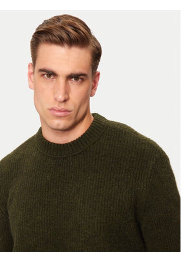 Mustang Sweter Emil C 1015801 Zielony Regular Fit. Kolor: zielony. Materiał: syntetyk
