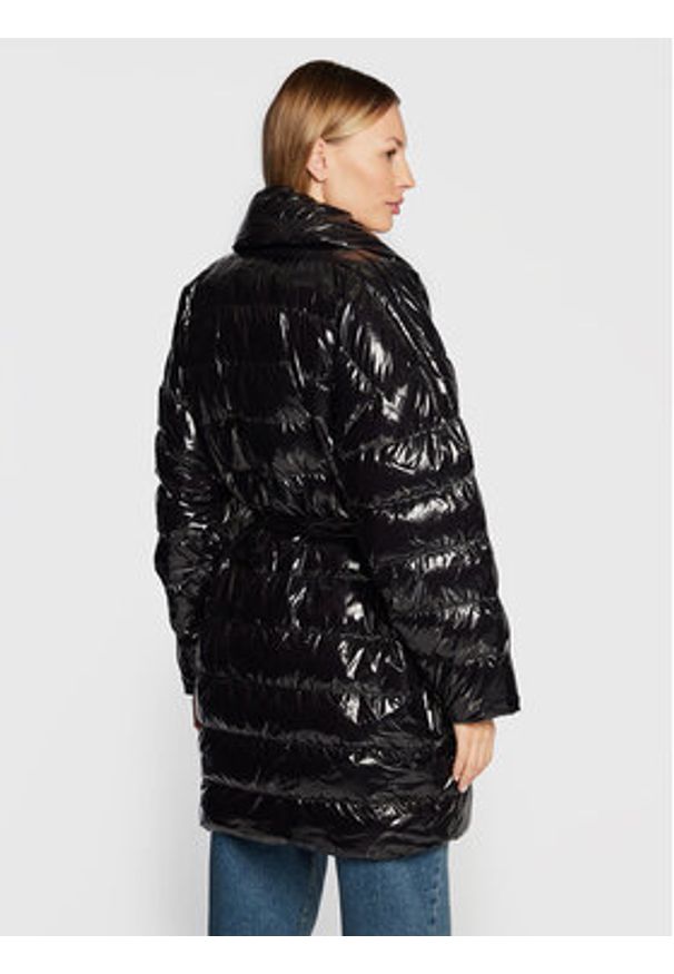 Pinko - PINKO Płaszcz zimowy Izar 1G18CX A00N Czarny Regular Fit. Kolor: czarny. Materiał: syntetyk. Sezon: zima