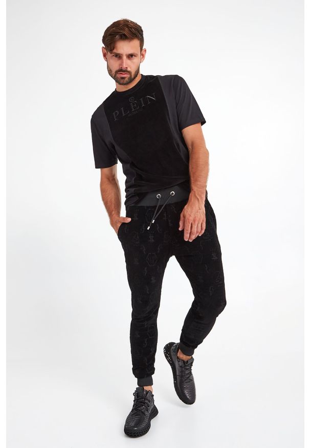 Philipp Plein - SNEAKERSY PHILIPP PLEIN. Materiał: skóra. Wzór: napisy, aplikacja