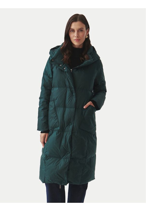 Tatuum Płaszcz zimowy Morena T2421.005B Zielony Relaxed Fit. Kolor: zielony. Materiał: syntetyk. Sezon: zima