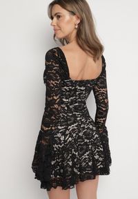 Born2be - Czarno-Różowa Koronkowa Gorsetowa Sukienka o Rozkloszowanym Kroju Learinor. Typ kołnierza: dekolt gorset. Kolor: czarny. Materiał: koronka. Typ sukienki: gorsetowe #5