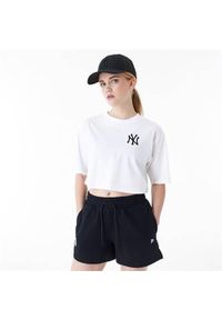 New Era - Nowa Koszulka Mlb Le Crop Tee Neyyan Whiblk Damskie. Kolor: biały. Materiał: bawełna. Długość rękawa: krótki rękaw. Długość: krótkie