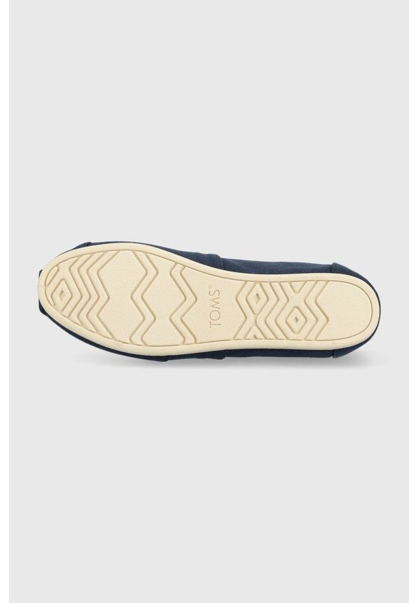 Toms espadryle Alpargata kolor granatowy. Kolor: niebieski. Materiał: materiał. Obcas: na obcasie. Wysokość obcasa: niski