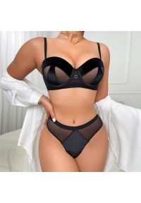 Intica - Komplet bielizny modelujący z biustonoszem i figami Shaniya. Kolor: czarny. Materiał: tkanina. Wzór: aplikacja