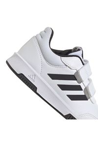 Adidas - Buty adidas Tensaur Sport 2.0 Cf Jr GW1981 białe. Okazja: na spacer, na co dzień. Zapięcie: rzepy. Kolor: biały. Materiał: materiał, syntetyk, skóra, guma. Szerokość cholewki: normalna. Sport: turystyka piesza #2